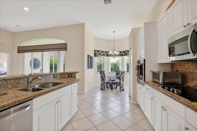 7196 Lorenzo Lane, Delray Beach, FL 33446