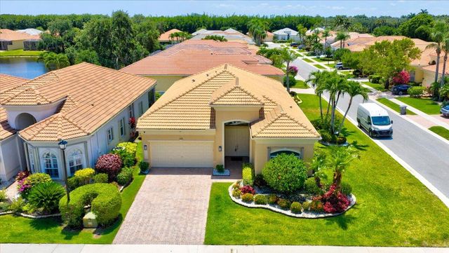 7196 Lorenzo Lane, Delray Beach, FL 33446