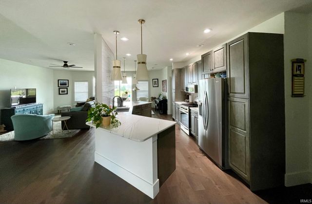 810 Spyglass Hill Drive, Bedford, IN 47421