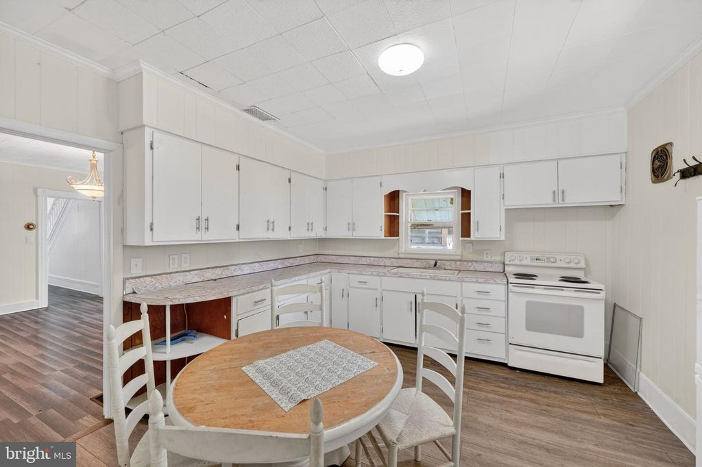 Image 13 of property listing at 722 GLASGOW ST, Cambridge, MD 21613
