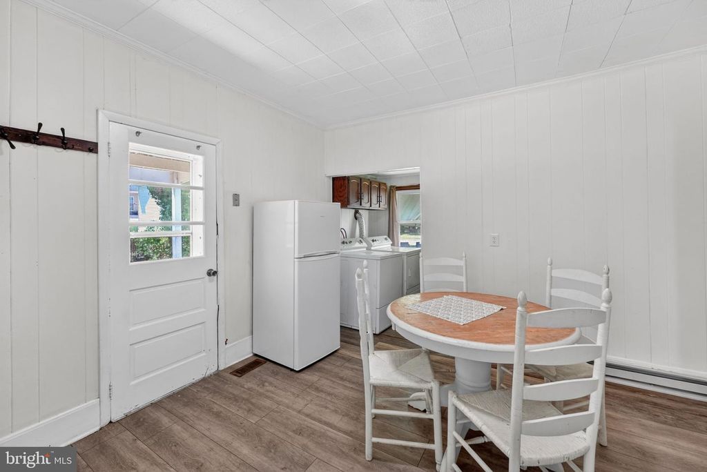 Image 18 of property listing at 722 GLASGOW ST, Cambridge, MD 21613