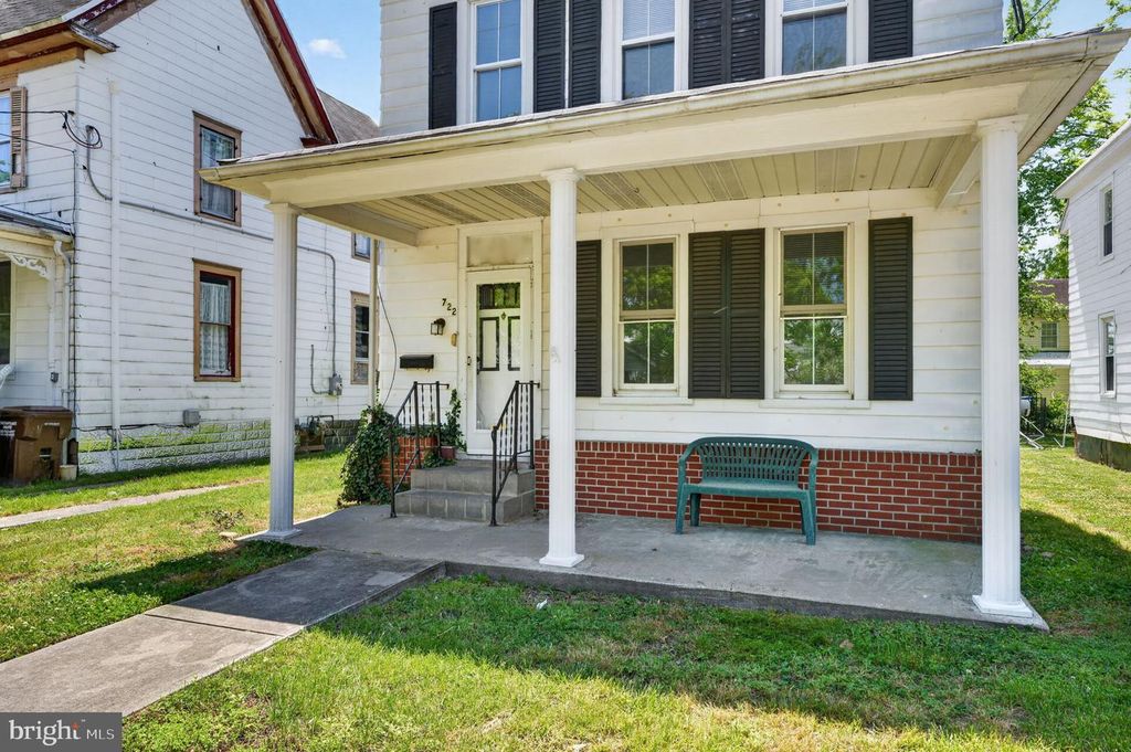Image 2 of property listing at 722 GLASGOW ST, Cambridge, MD 21613
