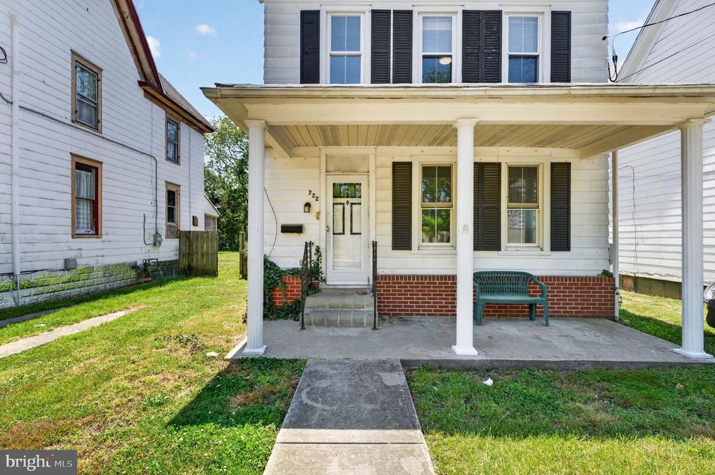 Image 3 of property listing at 722 GLASGOW ST, Cambridge, MD 21613