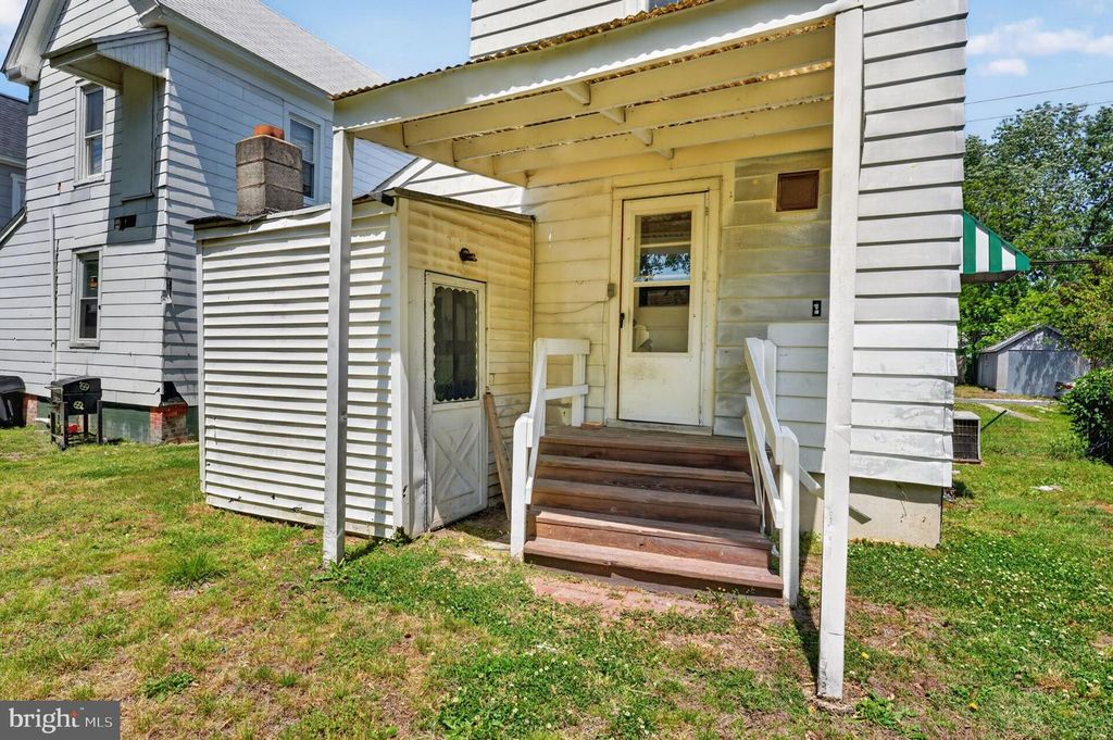 Image 30 of property listing at 722 GLASGOW ST, Cambridge, MD 21613