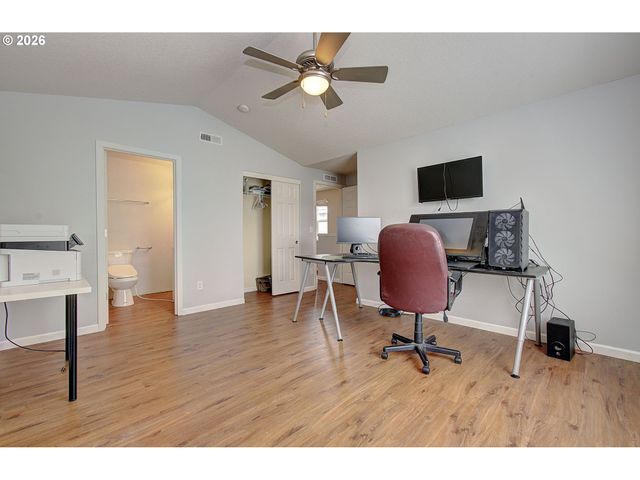 1414 Se 7TH Way, Battle Ground, WA 98604