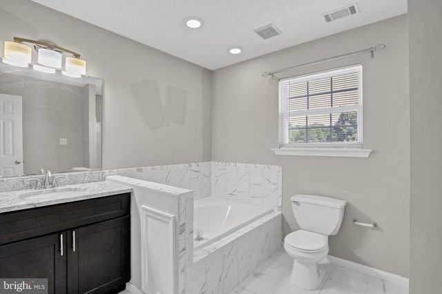 10886 MOORE ST, Waldorf, MD 20603