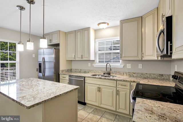 10886 MOORE ST, Waldorf, MD 20603