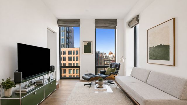 287 E Houston St Apt 7B, New York City, NY 10002