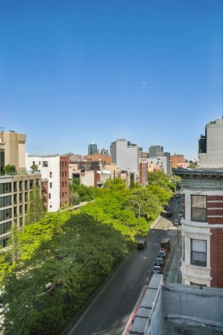 287 E Houston St Apt 7B, New York City, NY 10002