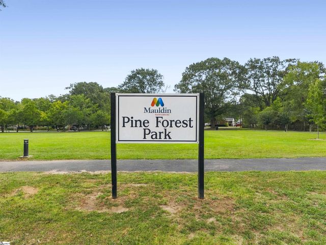 106 Clearfield Road, Greenville, SC 29607