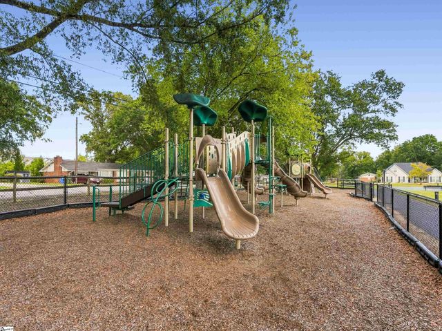 106 Clearfield Road, Greenville, SC 29607