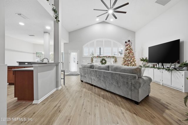 2301 COUNTRY SIDE Drive, Fleming Island, FL 32003