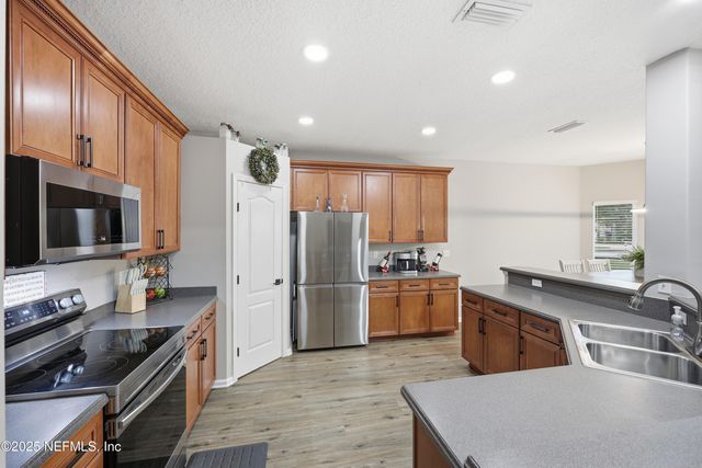 2301 COUNTRY SIDE Drive, Fleming Island, FL 32003