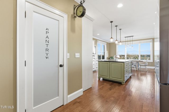 306 East Hawthorne Court, Greeneville, TN 37745