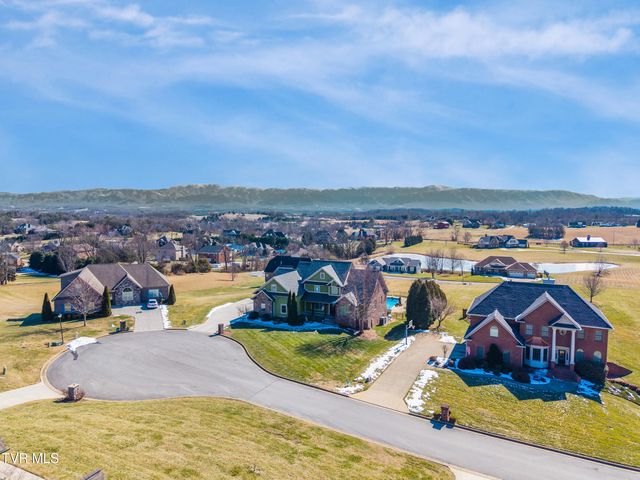 306 East Hawthorne Court, Greeneville, TN 37745