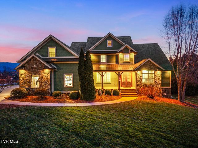 306 East Hawthorne Court, Greeneville, TN 37745