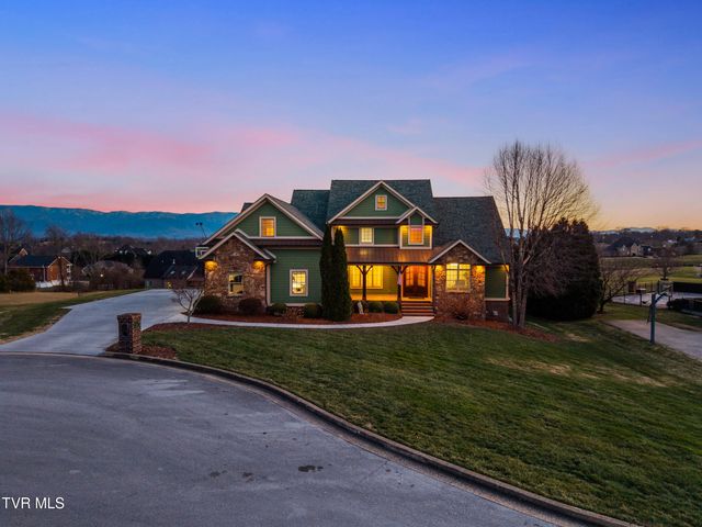 306 East Hawthorne Court, Greeneville, TN 37745