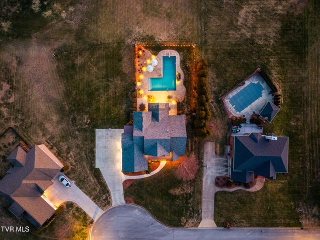 306 East Hawthorne Court, Greeneville, TN 37745