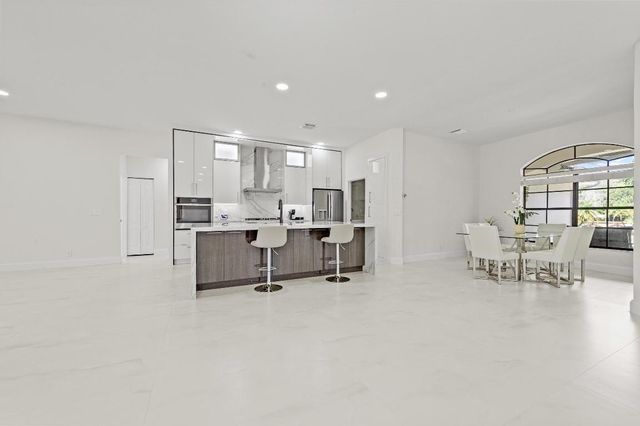 15922 83rd Lane N, Loxahatchee, FL 33470