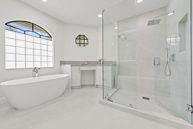 15922 83rd Lane N, Loxahatchee, FL 33470