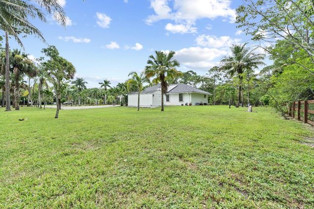 15922 83rd Lane N, Loxahatchee, FL 33470