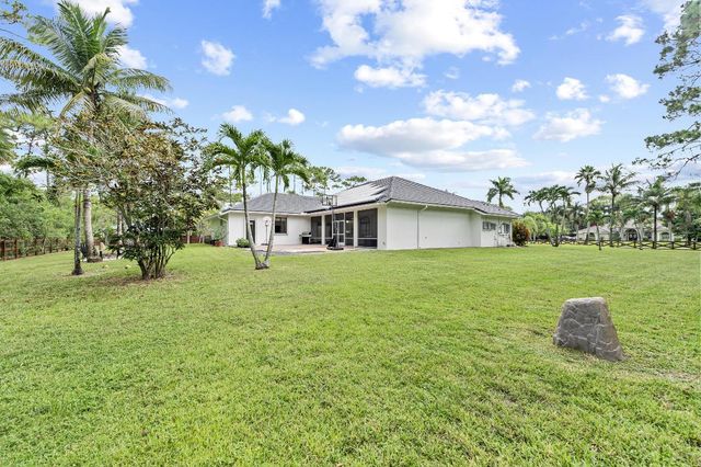 15922 83rd Lane N, Loxahatchee, FL 33470