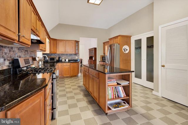 128 VERMONT RD, Reading, PA 19608