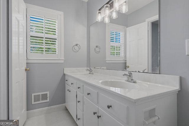 1809 Green Valley Lane, Albany, GA 31707