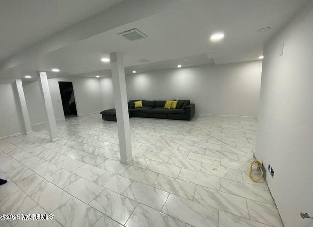 604 Van Note Parkway, Oakhurst, NJ 07755