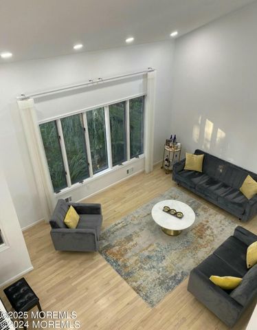 604 Van Note Parkway, Oakhurst, NJ 07755