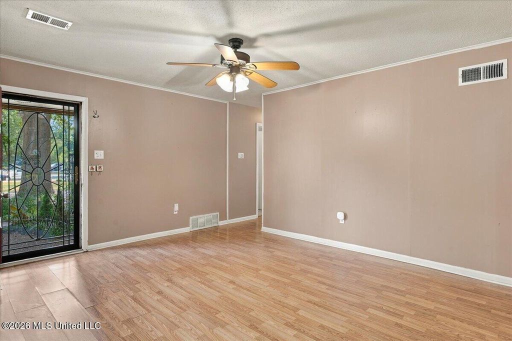 5591 Cherokee Drive, Horn Lake, MS 38637 — photo 4