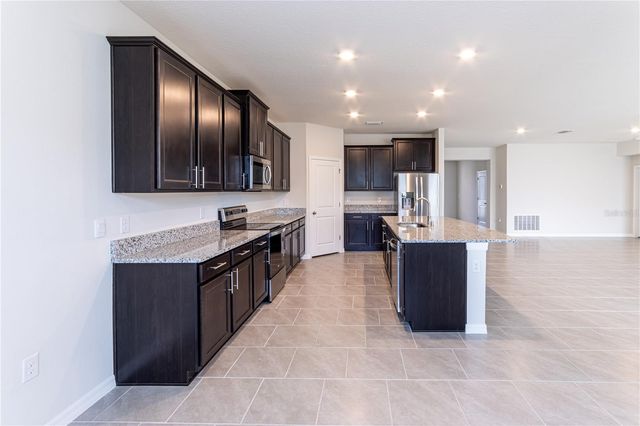 32183 CONCHSHELL SAIL STREET, Wesley Chapel, FL 33545