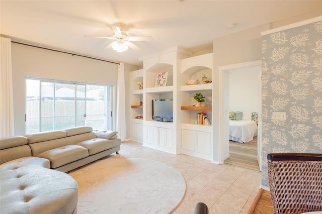 7603 DEVONBRIDGE GARDEN WAY, Apollo Beach, FL 33572