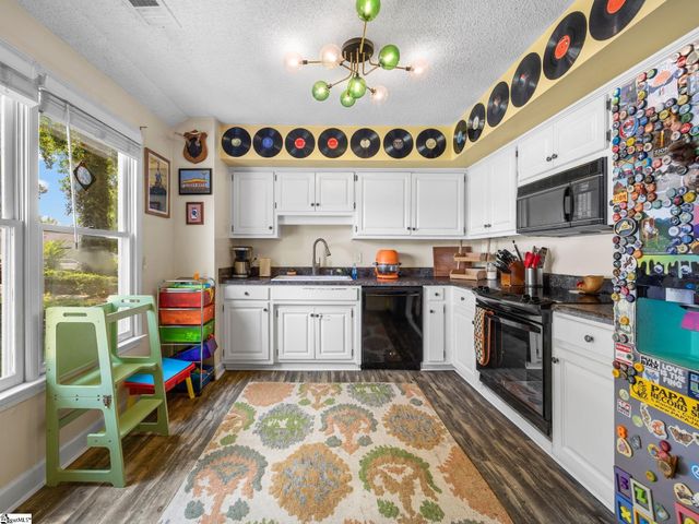 3 Summer Court, Spartanburg, SC 29302