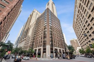40 E DELAWARE Place 904, Chicago, IL 60611