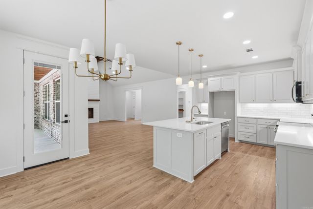 13 Ridge View Street, Vilonia, AR 72173