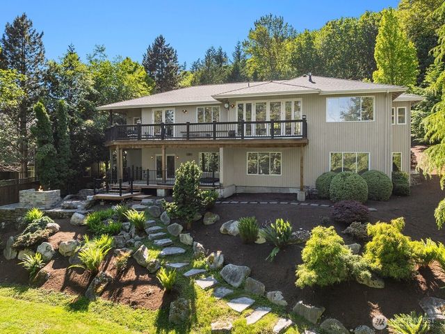 5546 159th Place SE, Bellevue, WA 98006