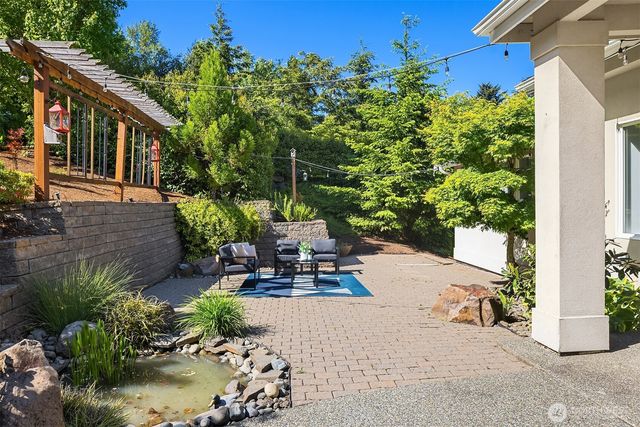 5546 159th Place SE, Bellevue, WA 98006