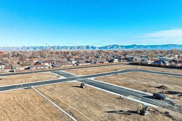 1121 & 392 Hatchet Canyon Circle, Fruita, CO 81521