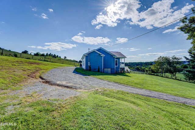 3039 Rocky Springs Road, Piney Flats, TN 37686