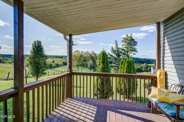 3039 Rocky Springs Road, Piney Flats, TN 37686