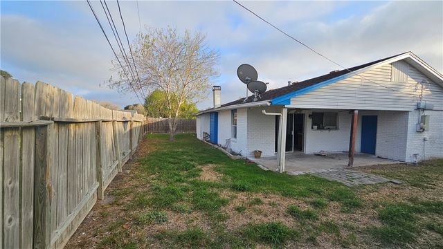3610 Swiss Dr, Corpus Christi, TX 78415