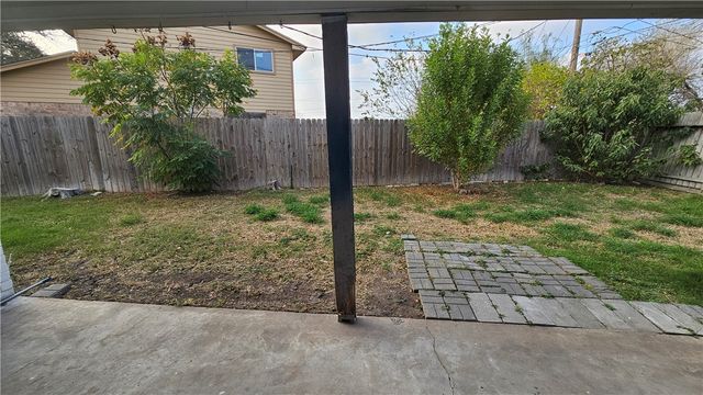 3610 Swiss Dr, Corpus Christi, TX 78415