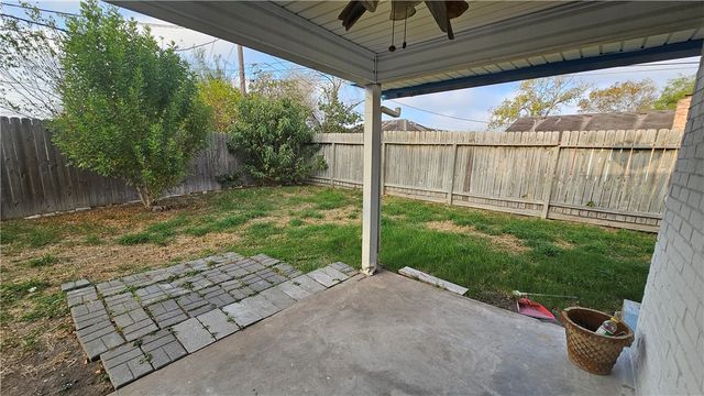 3610 Swiss Dr, Corpus Christi, TX 78415