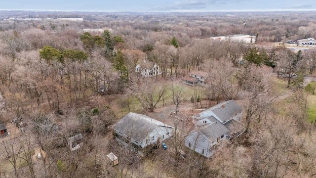 19670 Excelsior Boulevard, Deephaven, MN 55331