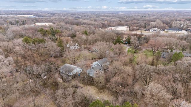 19670 Excelsior Boulevard, Deephaven, MN 55331