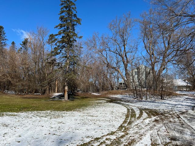 19670 Excelsior Boulevard, Deephaven, MN 55331