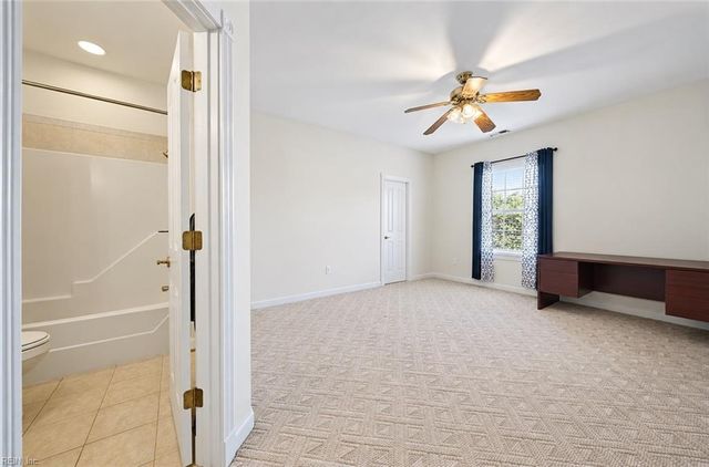 1824 Lancing Crest LN, Chesapeake, VA 23323