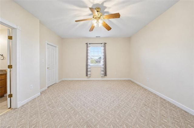 1824 Lancing Crest LN, Chesapeake, VA 23323