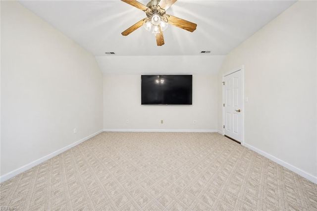 1824 Lancing Crest LN, Chesapeake, VA 23323